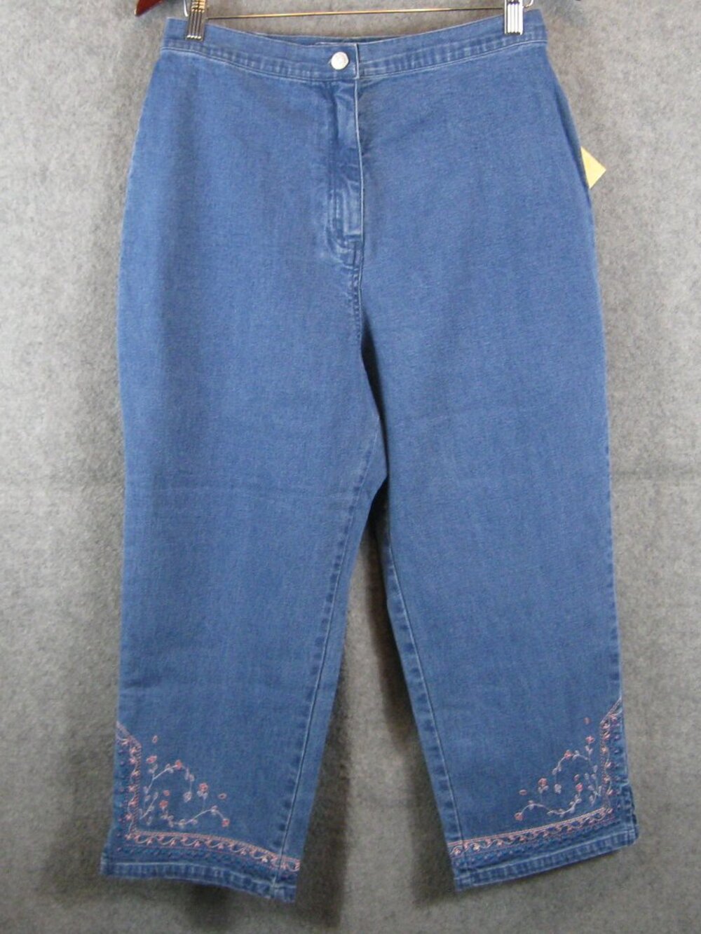 Denim & Co. Embroidered Crop Jeans M